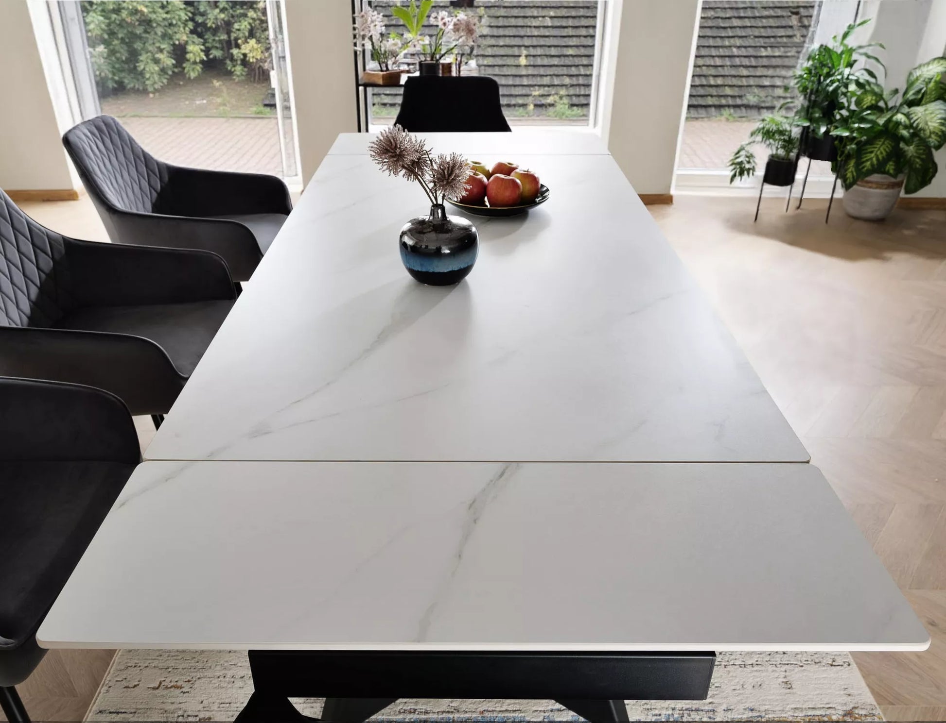 Galds Laco 160-240/75/90 cm balts/melns - N1 Home