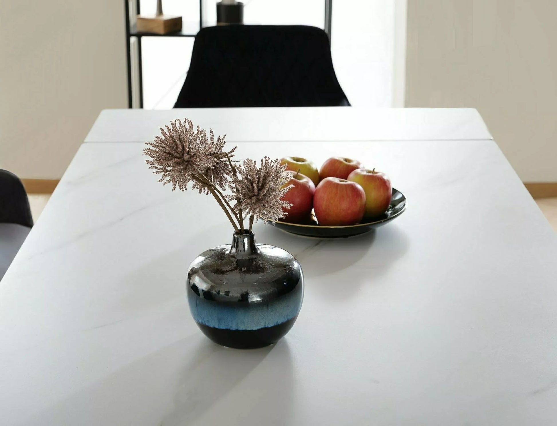 Galds Laco 160-240/75/90 cm balts/melns - N1 Home