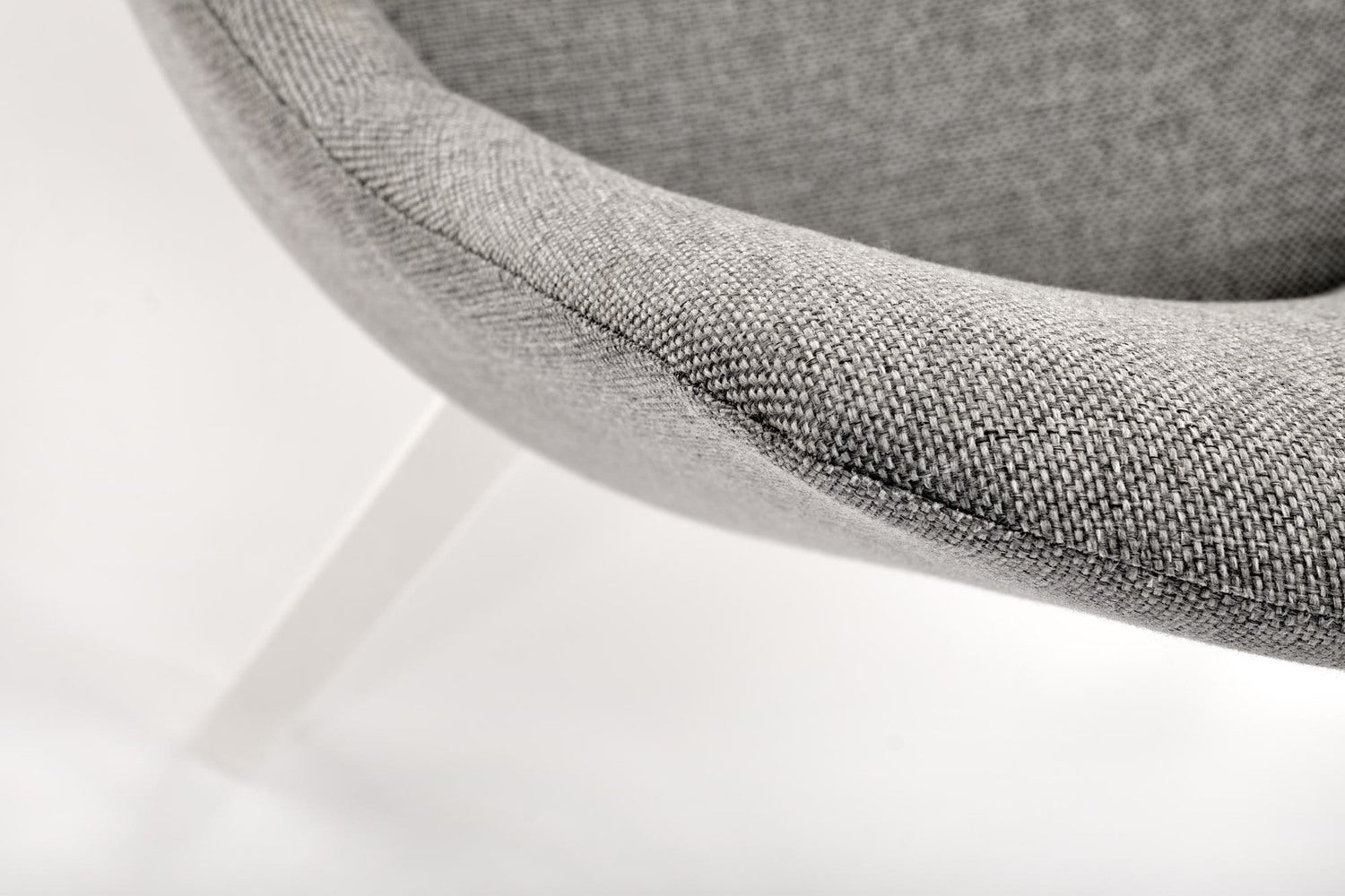 Krēsls Tahi 51/55/82/47 cm balts/pelēks - N1 Home