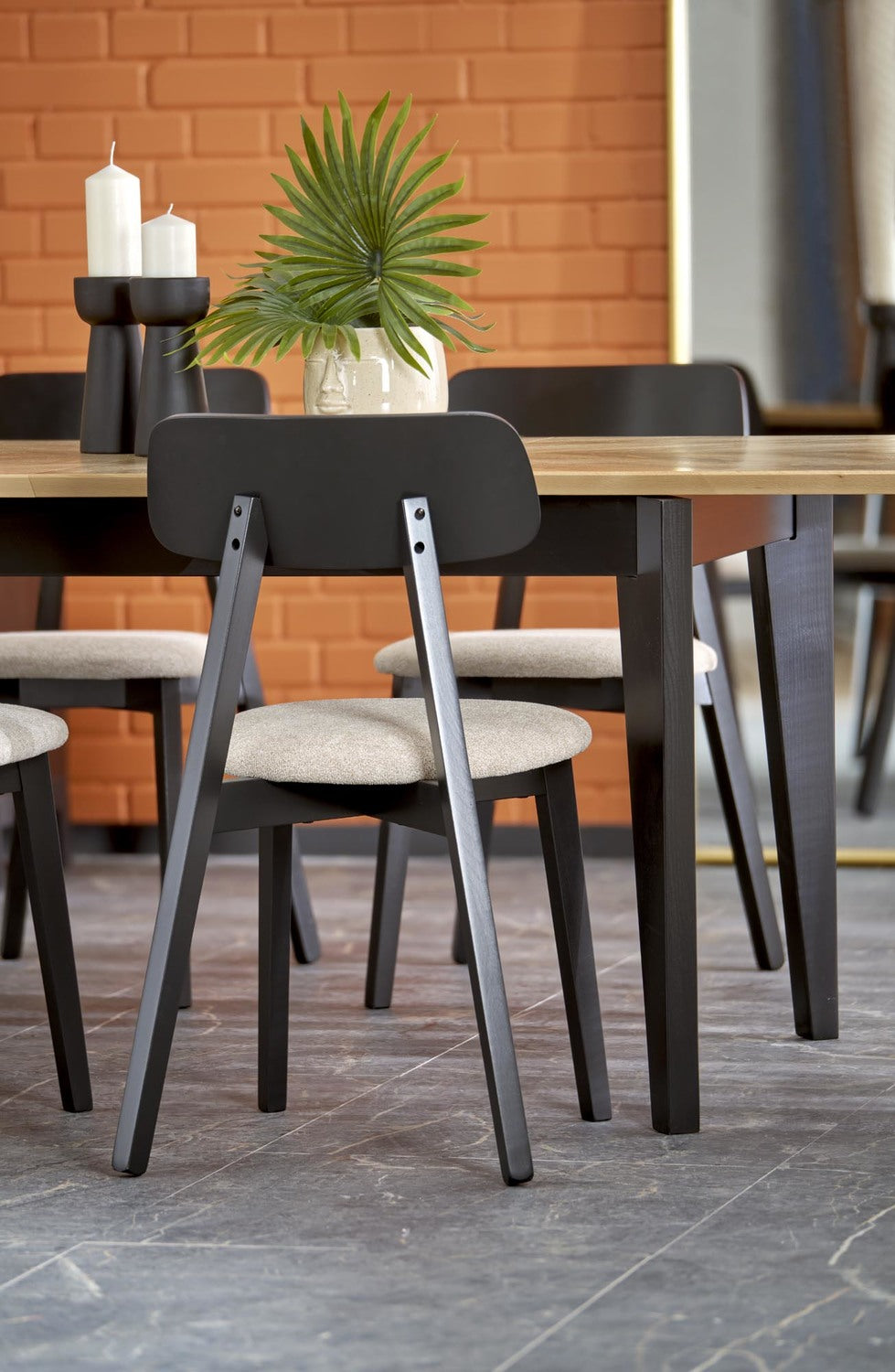 Galds Edmun 160-240/90/75/140 cm dabīgs/melns - N1 Home