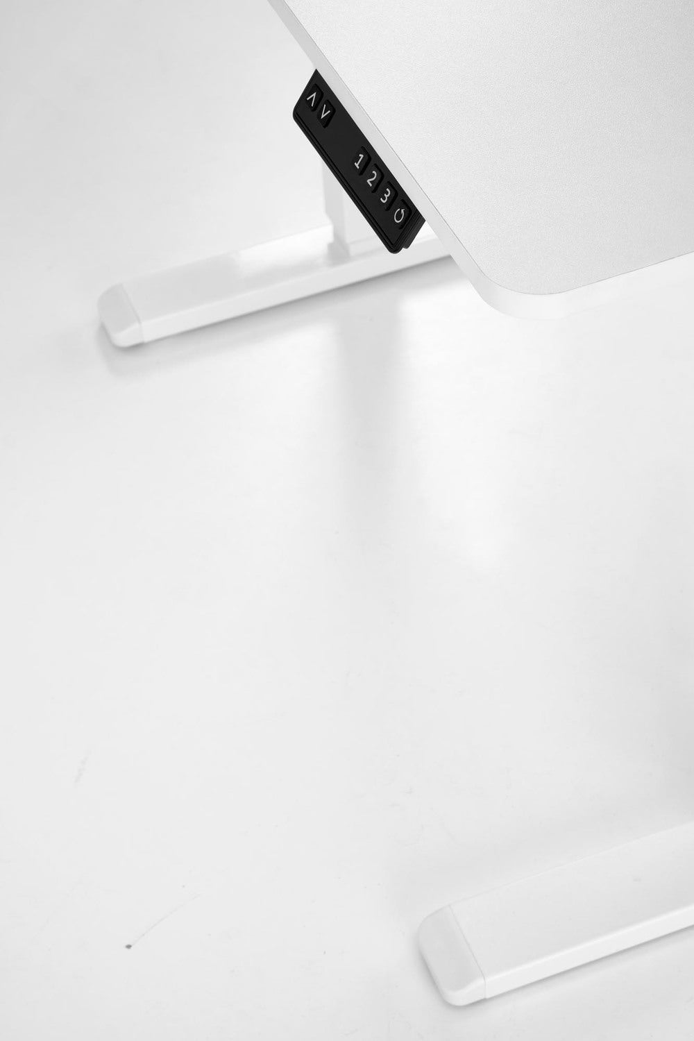 Rakstāmgalds ar augstuma regulēšanas funkciju 105/56/73-118 cm balts - N1 Home