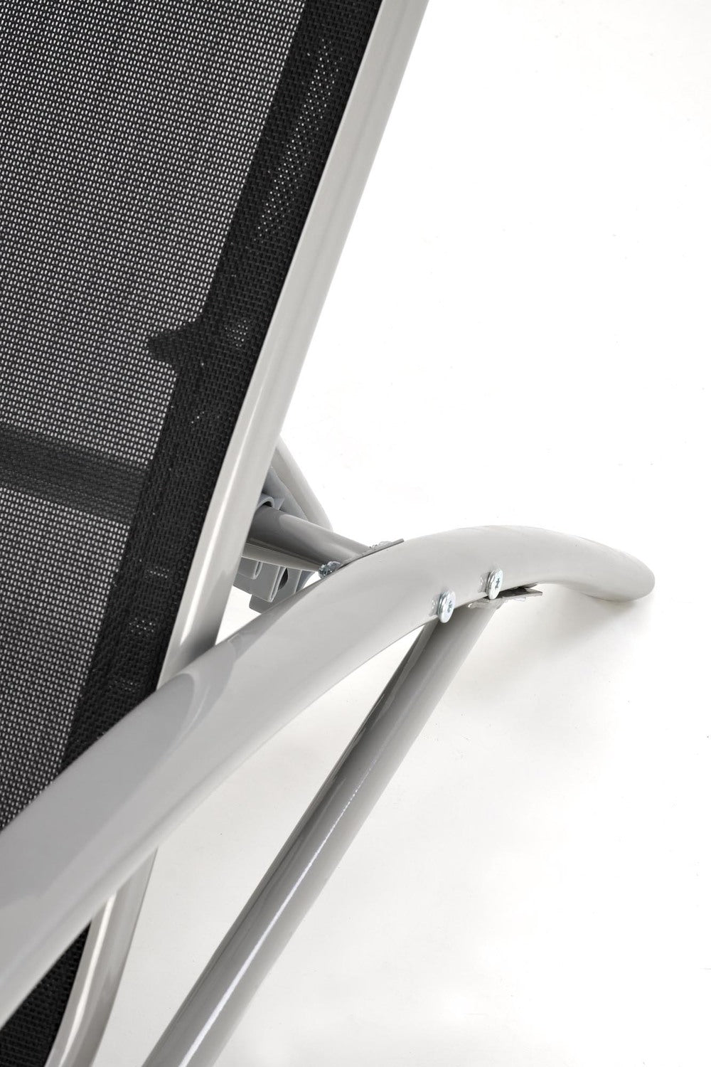 2 guļamkrēslu komplekts ar galdu 60/60/66-92 cm - guļamkrēsls, 30/30/30 cm - galds - N1 Home