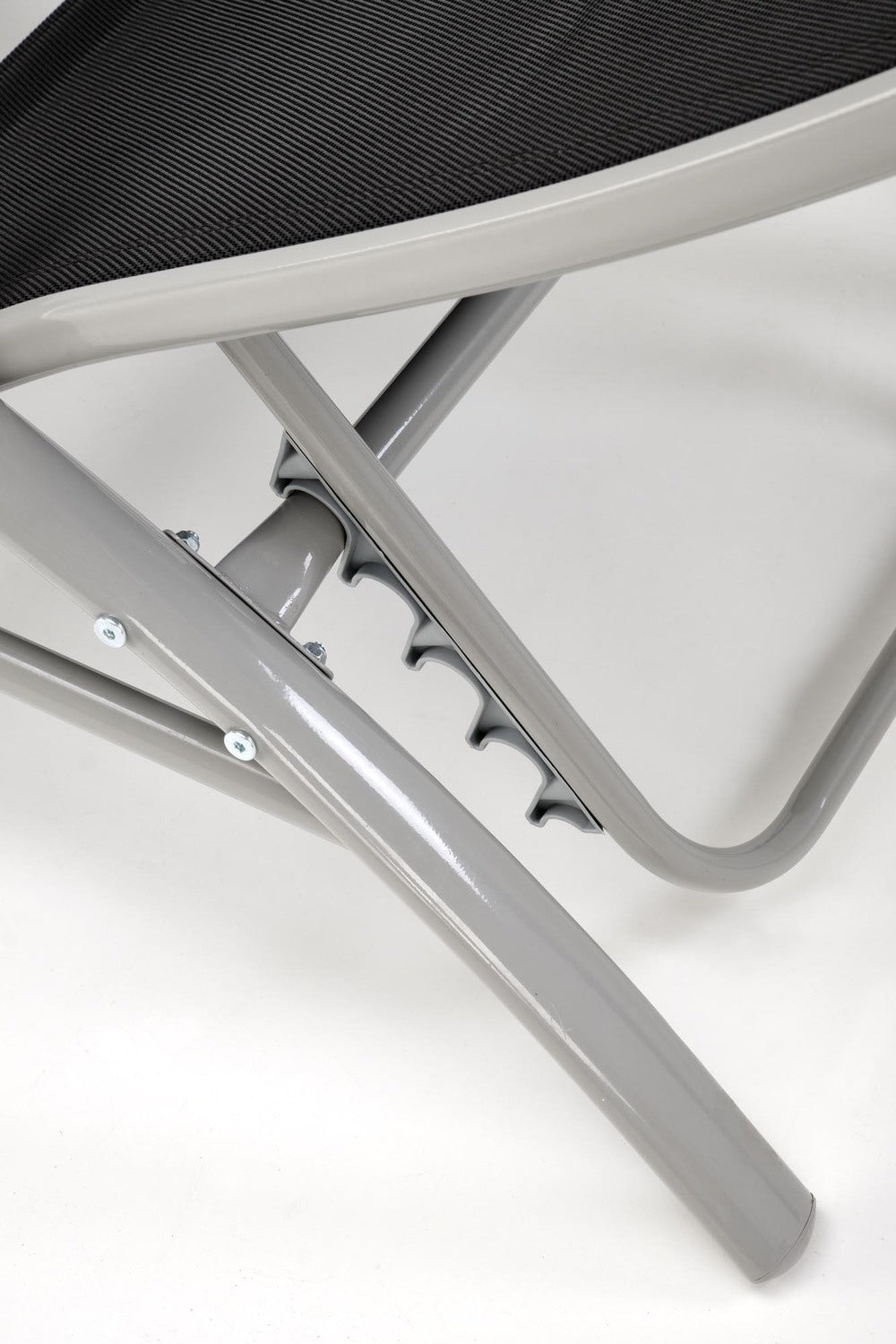 2 guļamkrēslu komplekts ar galdu 60/60/66-92 cm - guļamkrēsls, 30/30/30 cm - galds - N1 Home