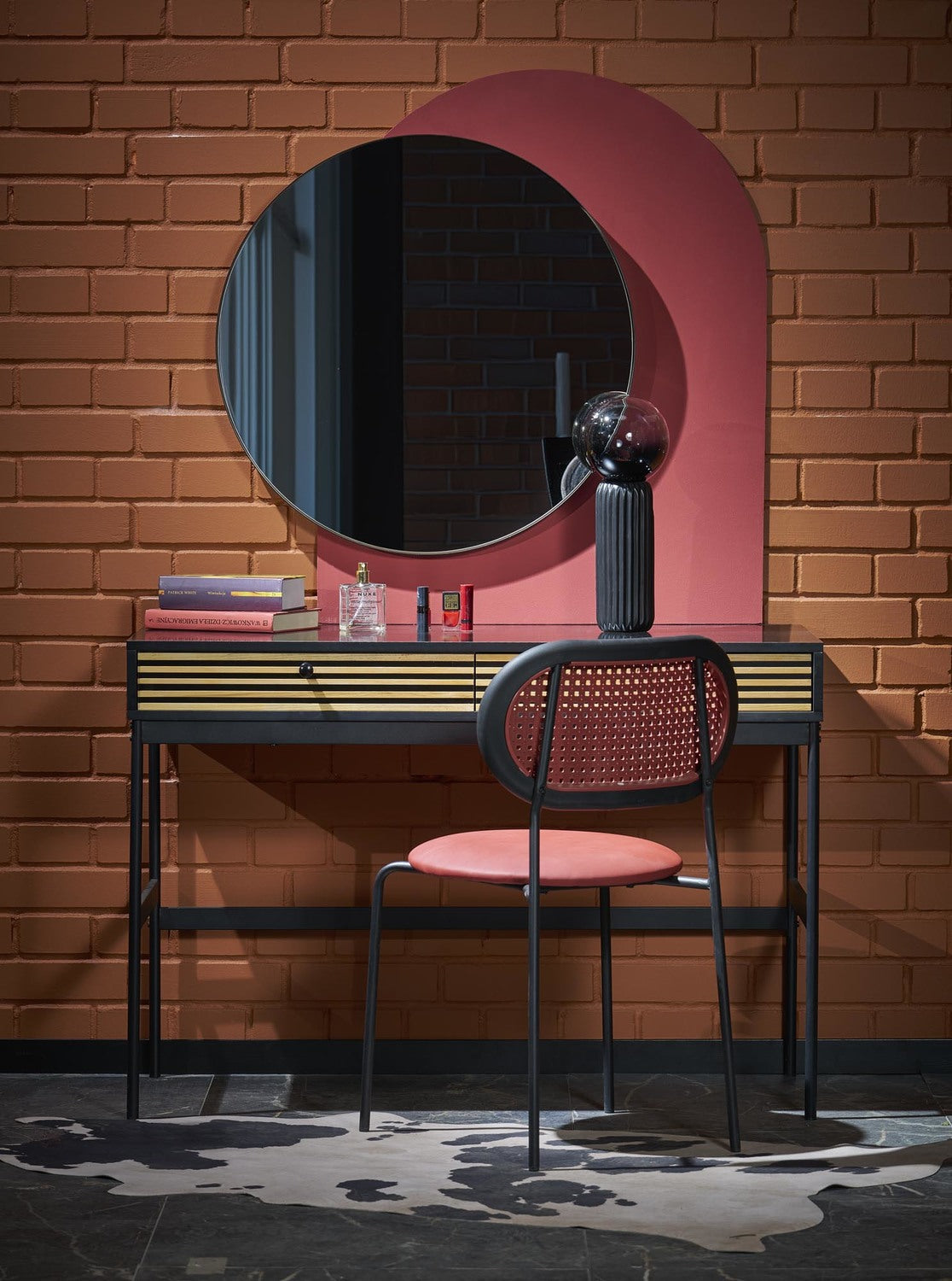 Spogulis Pati 70/70/2 cm melns - N1 Home