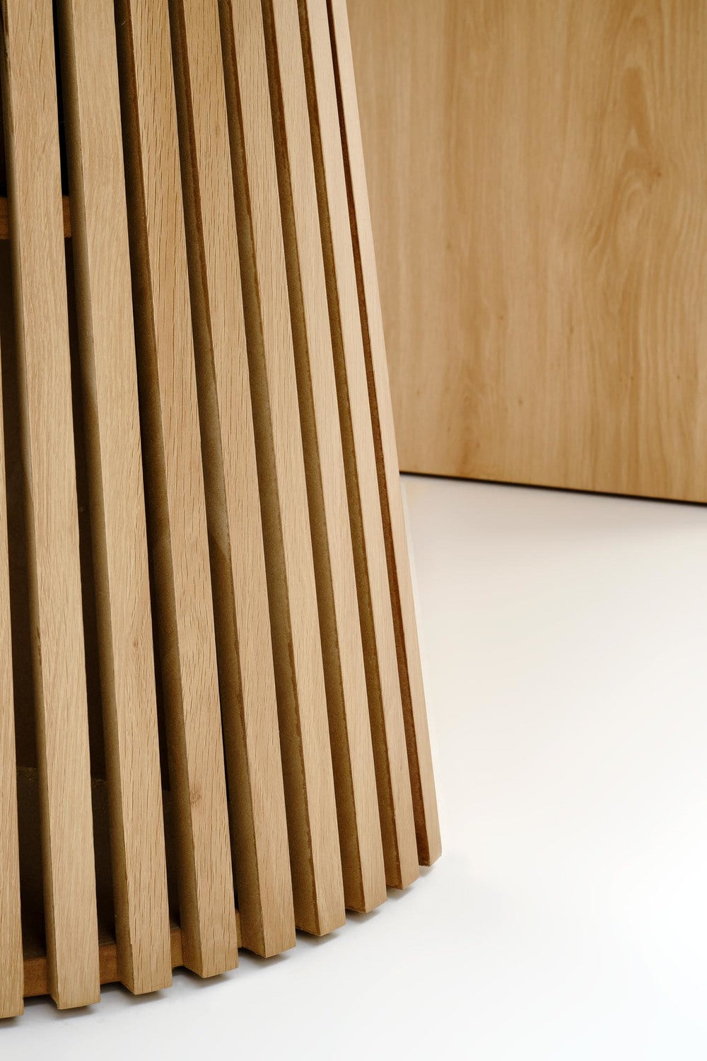 Galds Faroi 120/120/77 cm dabīgs - N1 Home