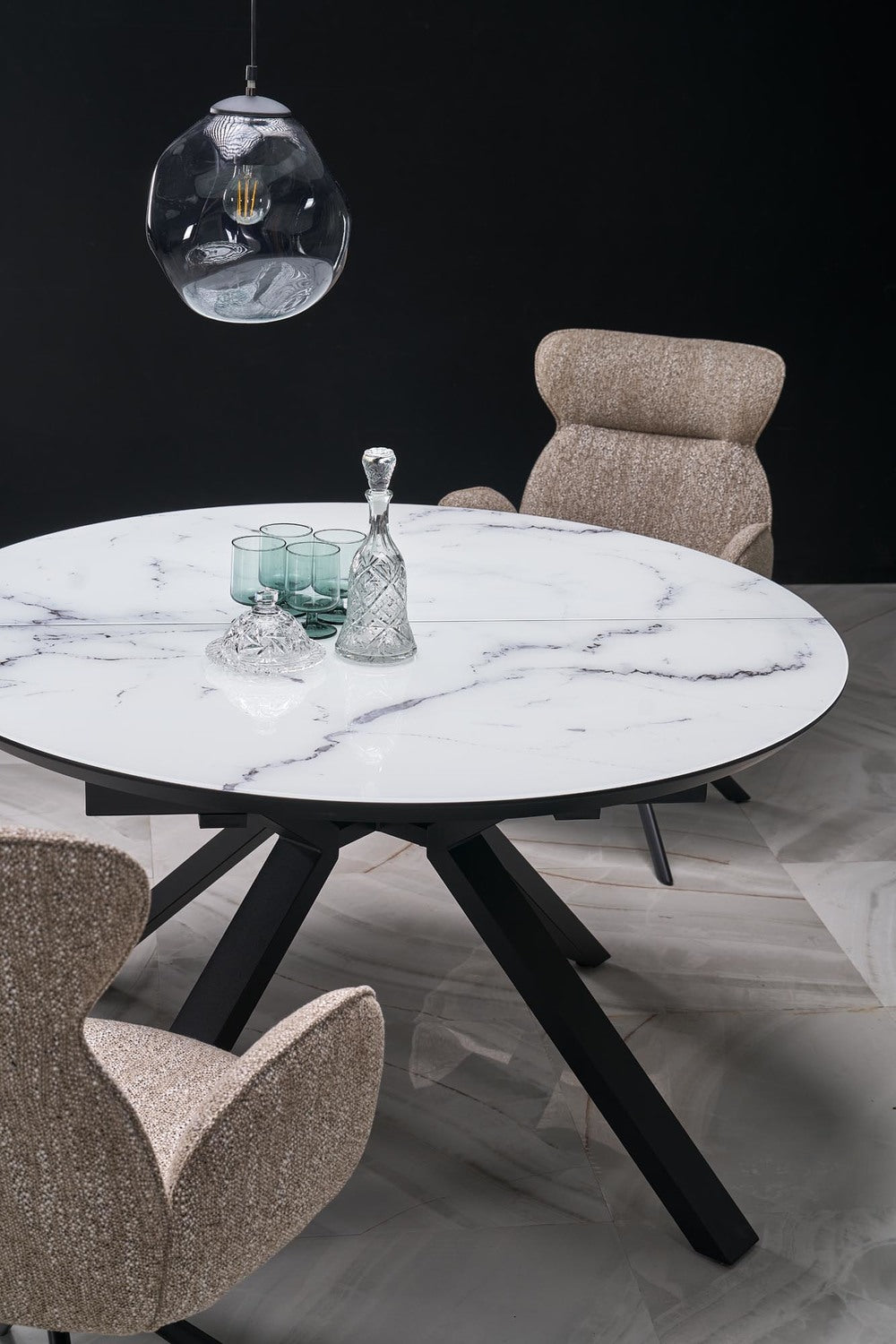 Galds Verti 130/130/76 cm balts marmors/melns - N1 Home