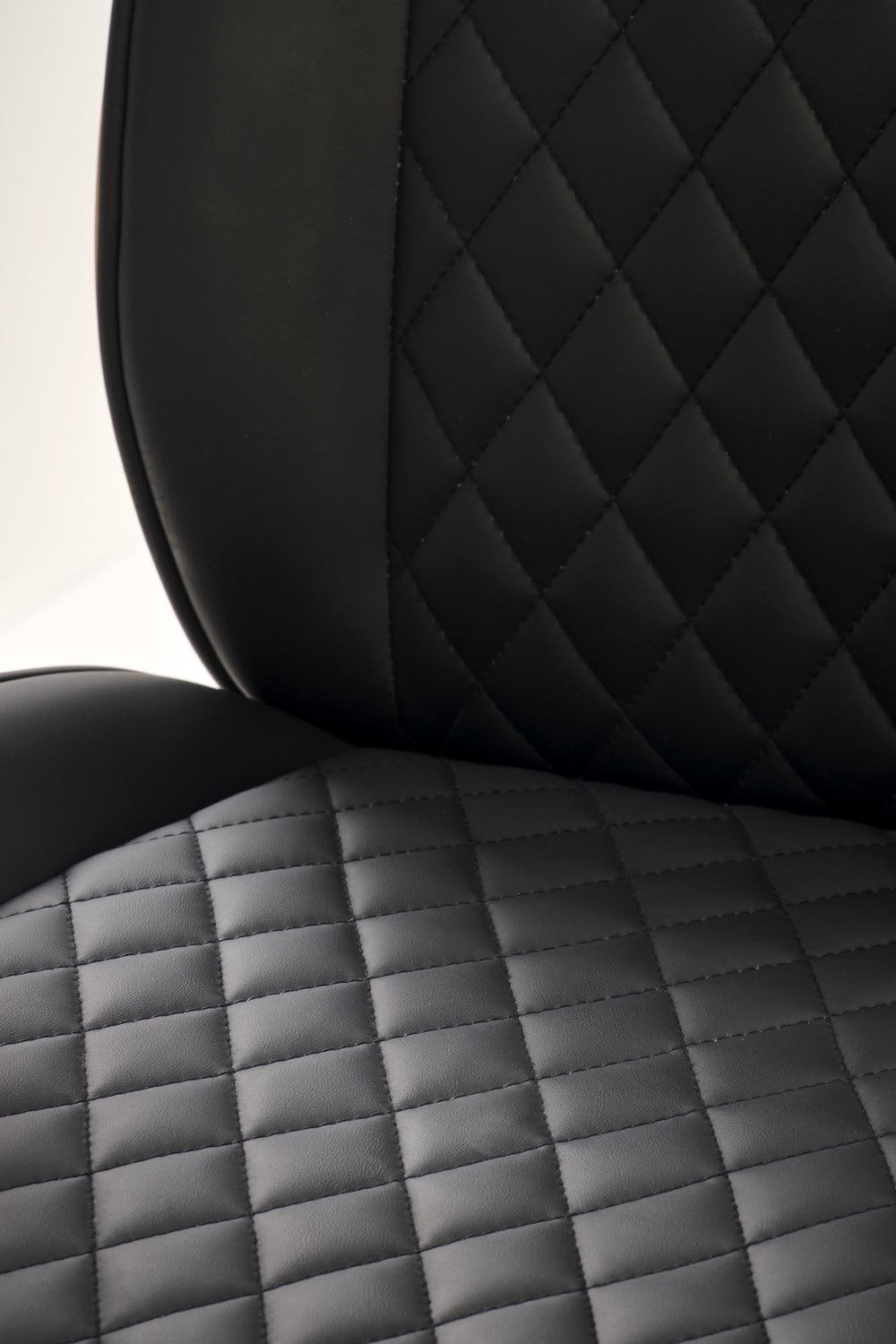 Krēsls Timba 72/68/114-122/46-54 cm valrieksts/melns