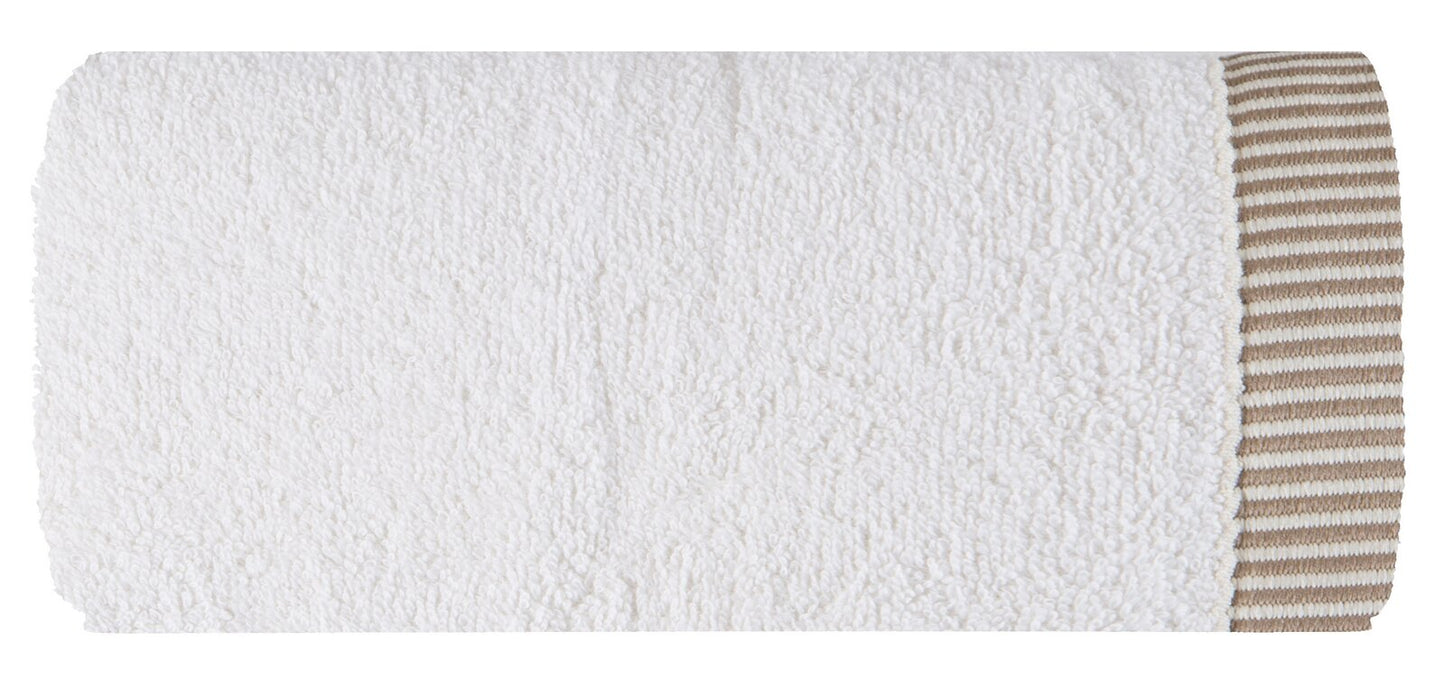 f3d6d3febfa850dad5d5eb1bf06e2754