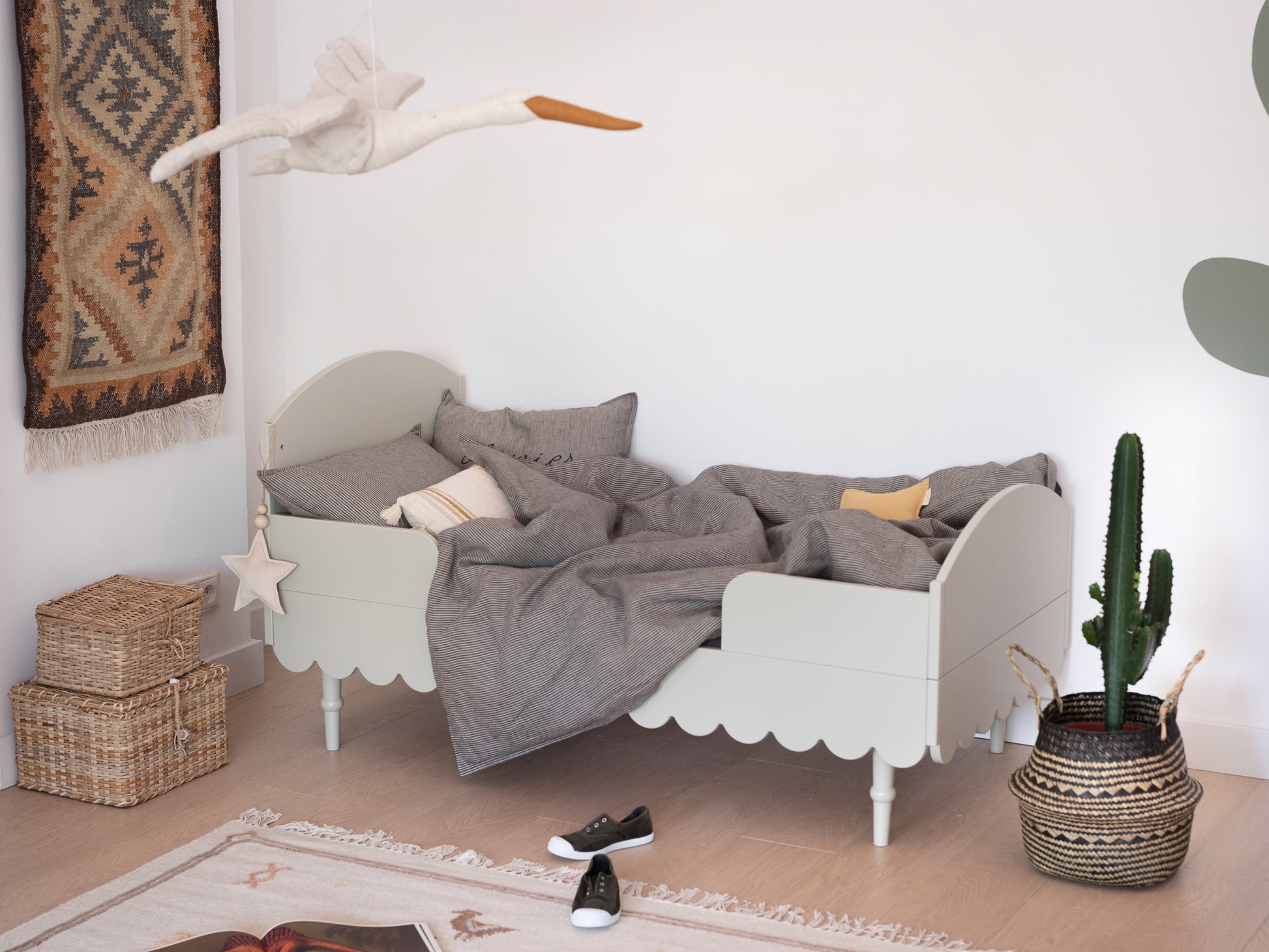 Gulta Bubi 70 x 140 cm olīves - N1 Home