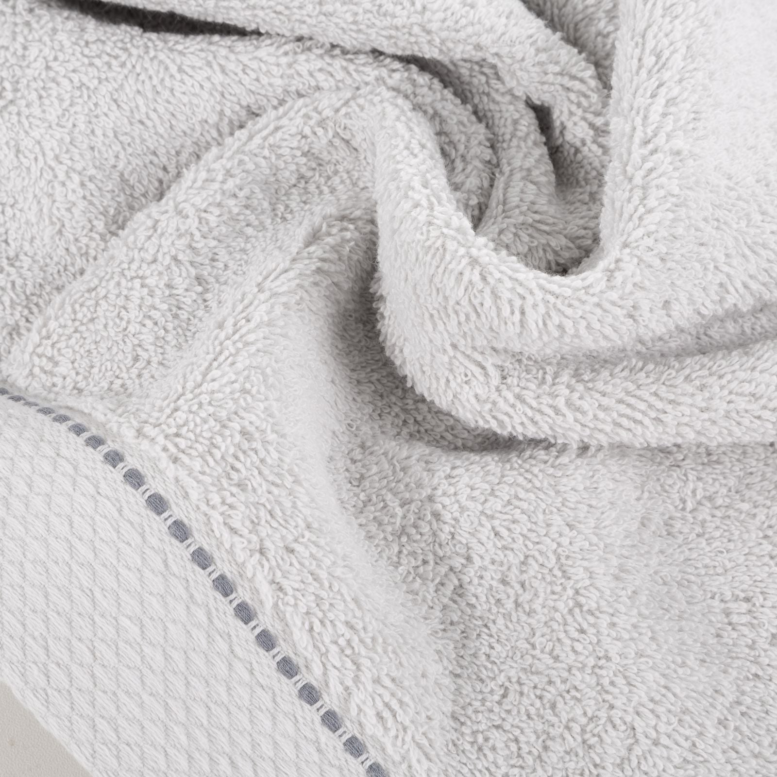 ddfe24a6c03746ed104410db6f8d177b