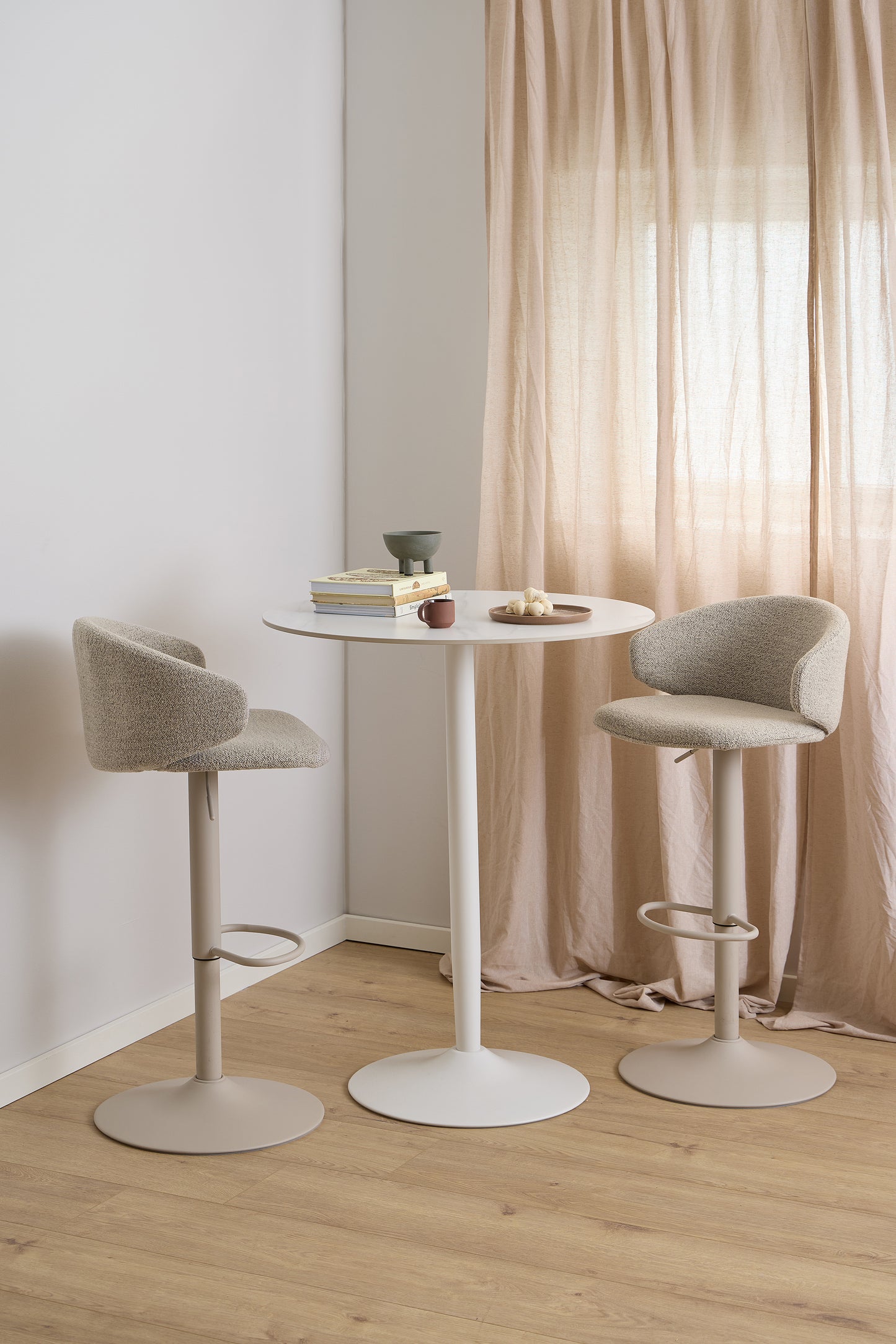 Bāra galds Roši 80/80/105 cm balts - N1 Home