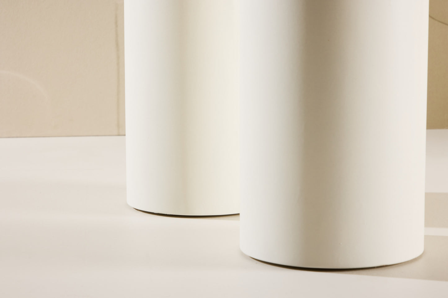 Galds Adula 74/220/110 cm balts - N1 Home