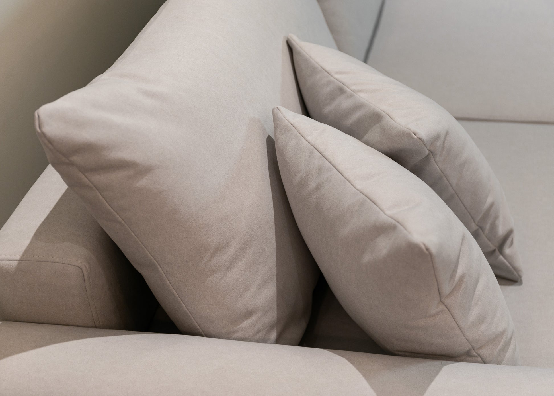 Dīvāns Ovors 260/93/165 cm Castel 04 - N1 Home