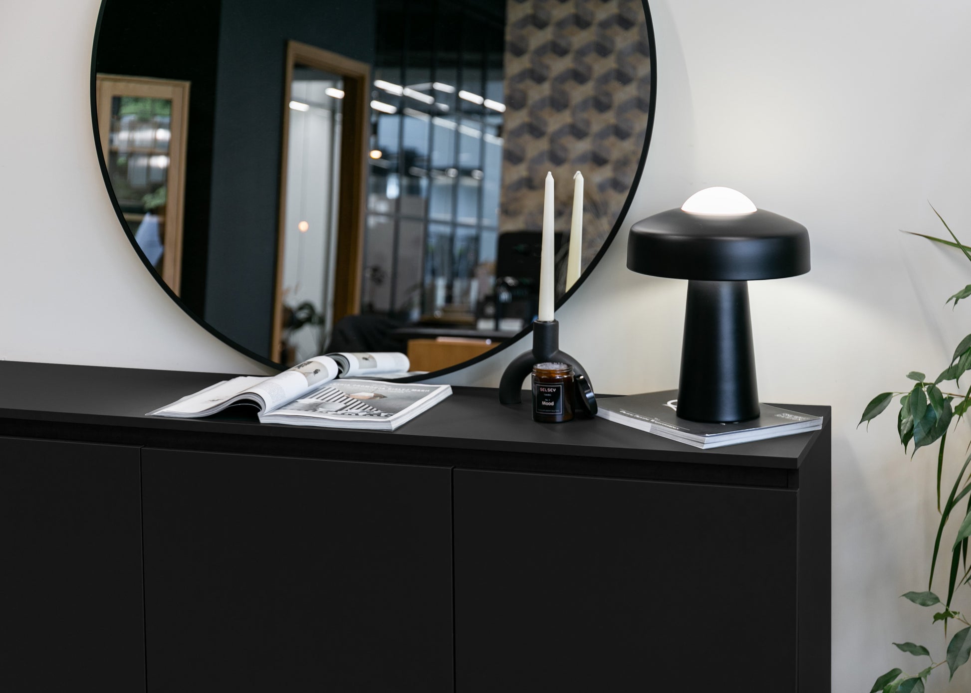 Kumode Bommo 150/77/35 cm melns/melns - N1 Home