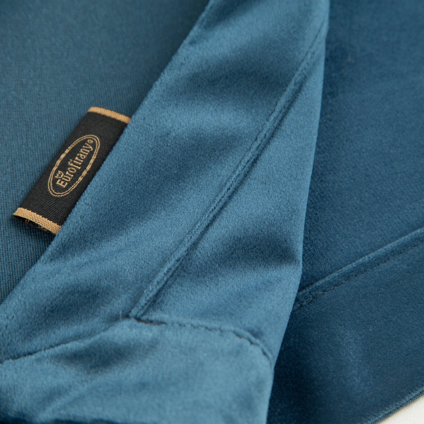 6030f4bbfb0b46f7c819d8a8aff369f5