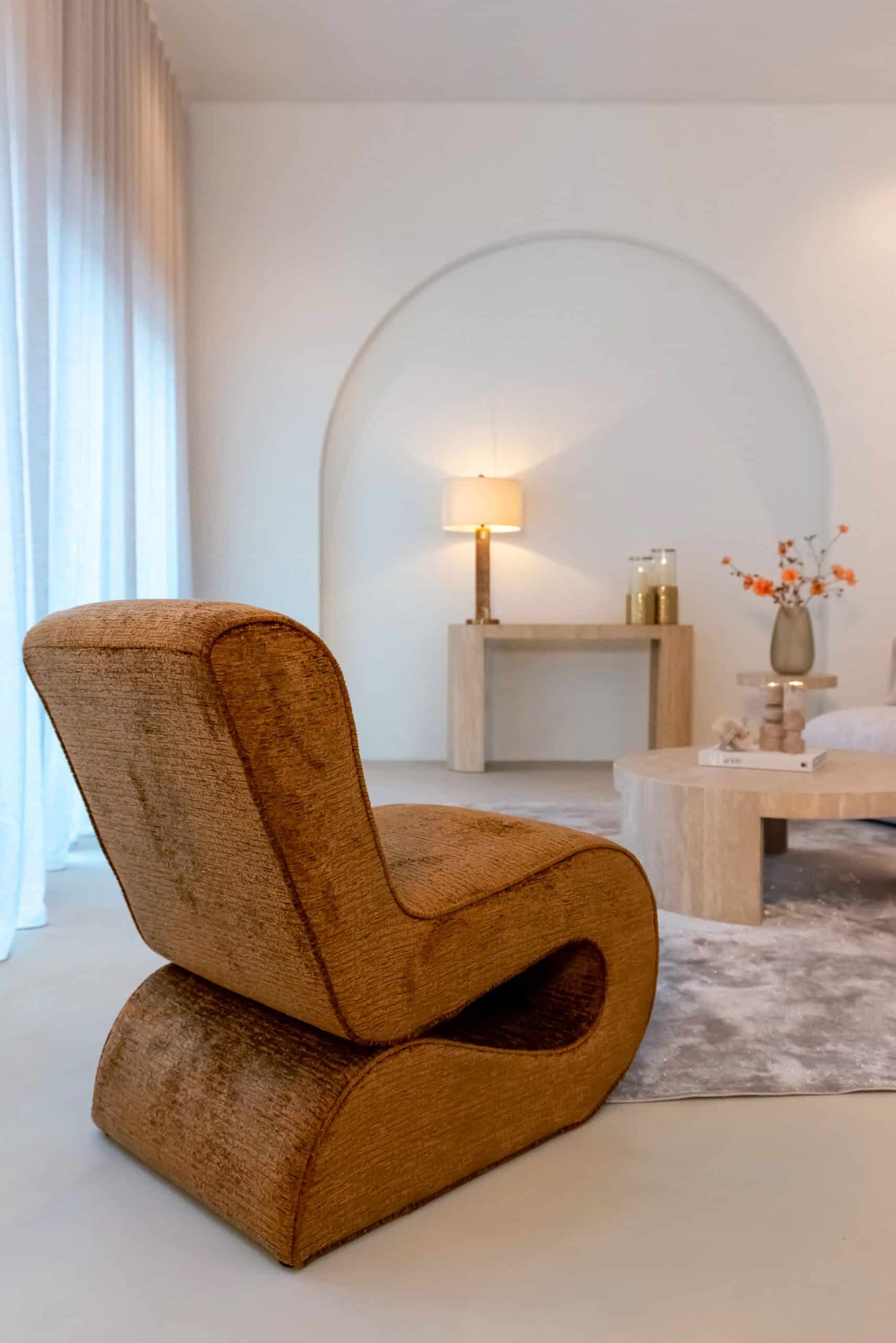 Kafijas galds Alexander Jones Richmond Interiors 100/36/100 cm bēšs Biltmore - N1 Home