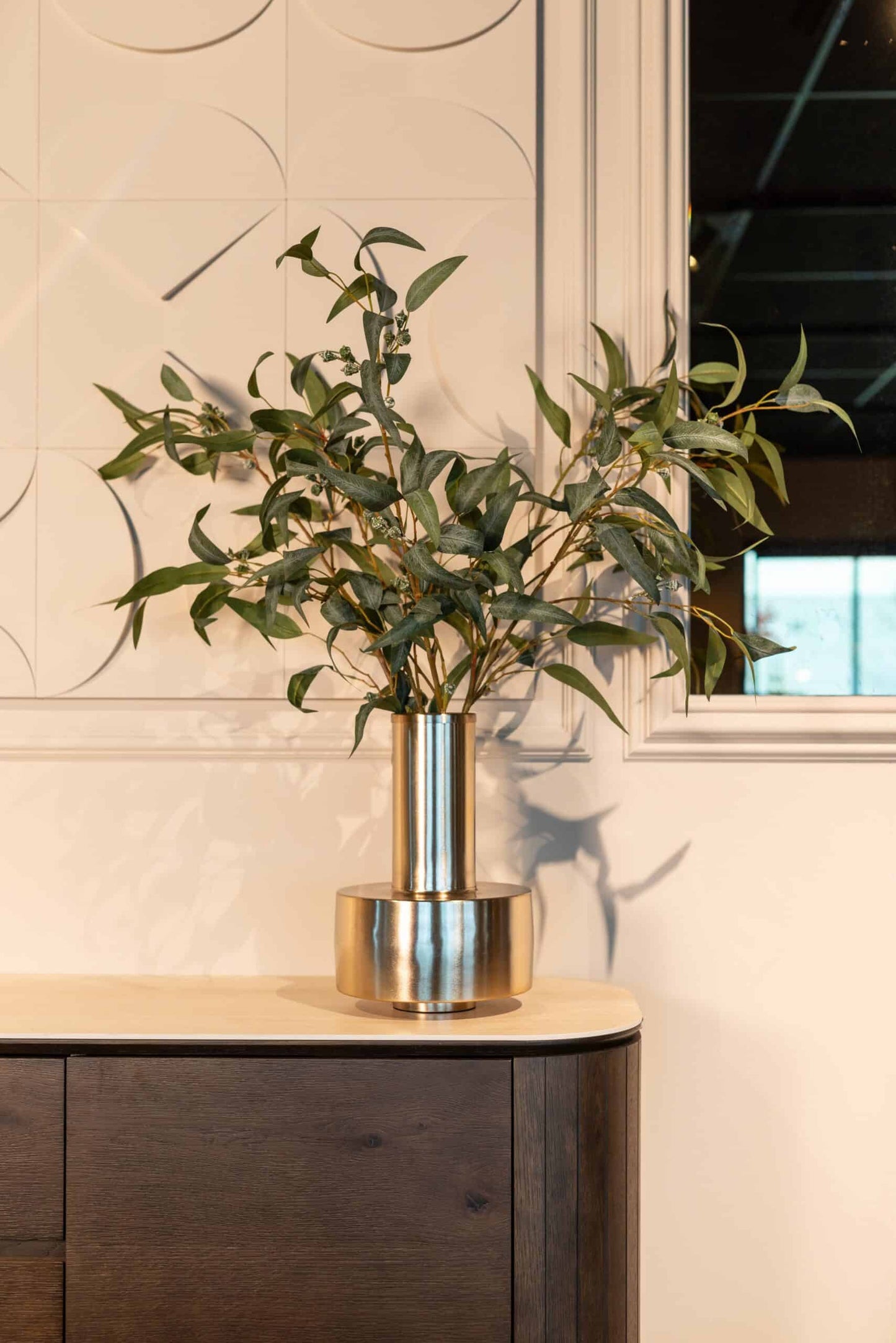 Vāze Lio Richmond Interiors 24/24/35 cm zelts