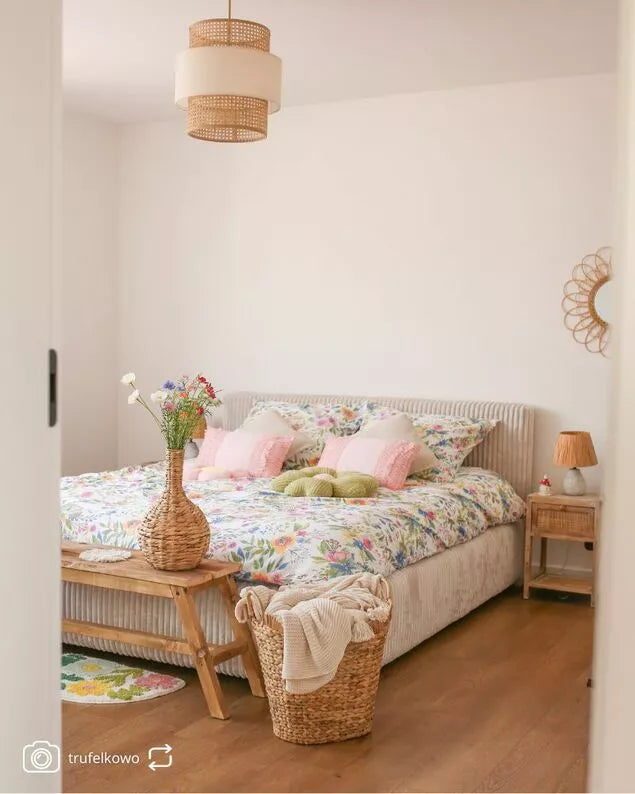 LIOTI Mīkstā gulta 140/160/180x200 cm  ar glabātuvi, metāla rāmis, krēmkrāsas biezs velvets - N1 Home