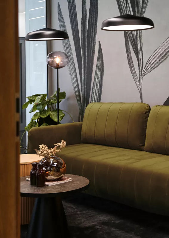 LEVA Haki trīsvietīgs dīvāns ar konteineru, no hidrofobiskā velūra auduma, melnām kājām - N1 Home