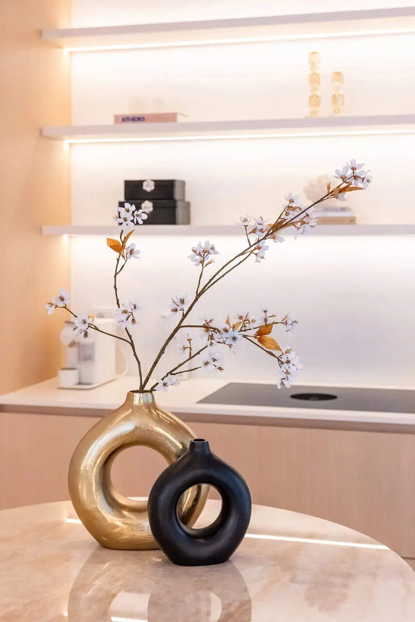 Vāze Richmond Interiors Felice 29/27/10 cm zelts - N1 Home