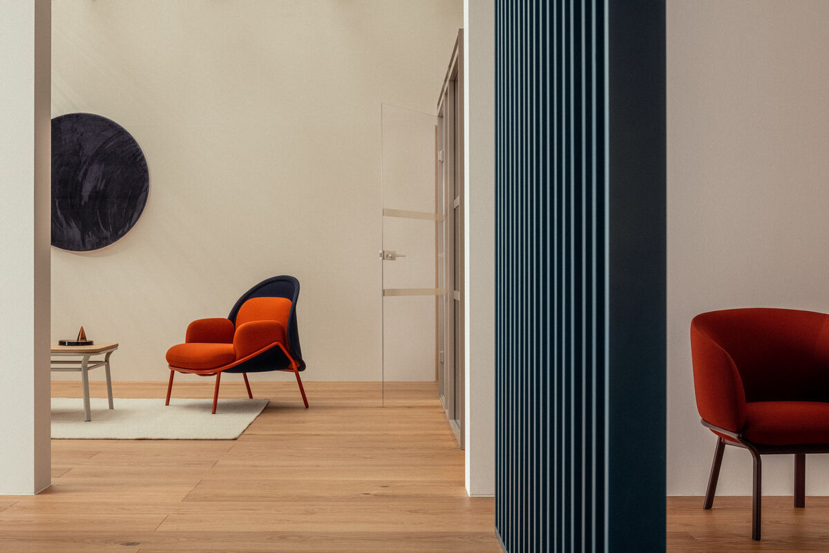 Krēsls Merd S 91/81/90 cm tumši zils /dažādas polsterējuma krāsas - N1 Home