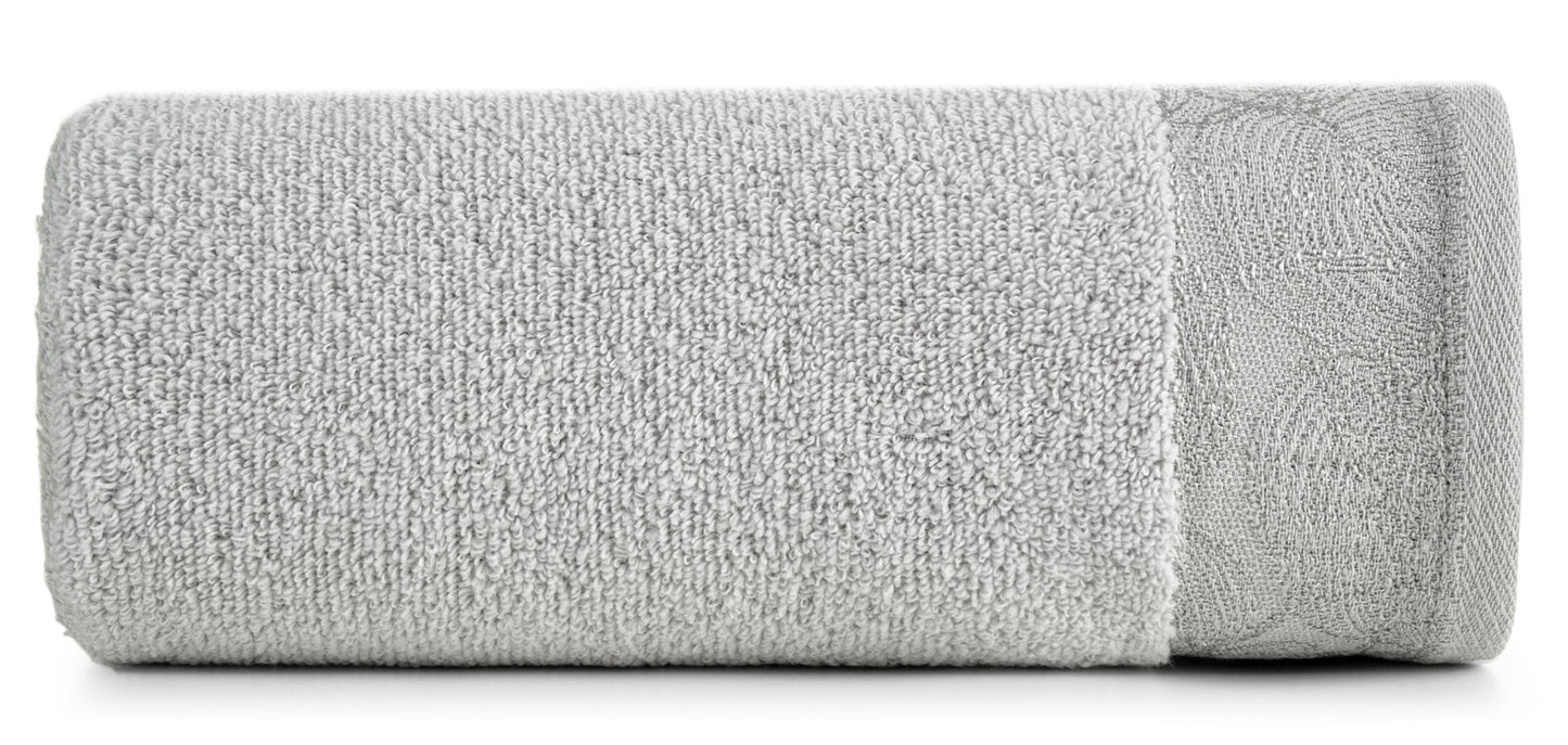 6fbe28d8d72c25de6d5d4478296ea015