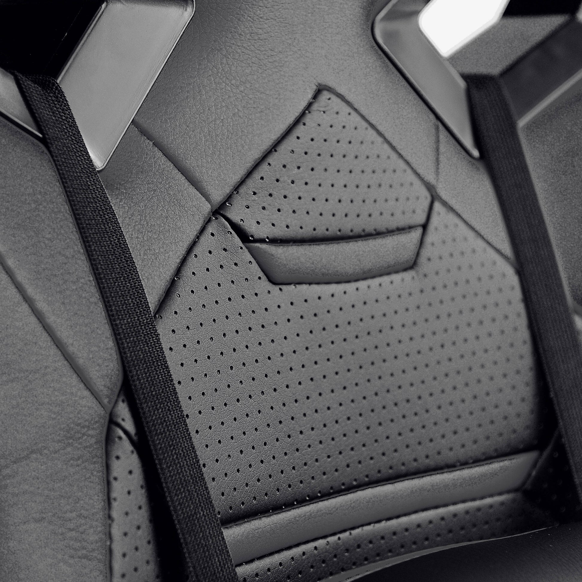 Krēsls X-Figh 127 - 137/ 67/ 54 cm melns - N1 Home