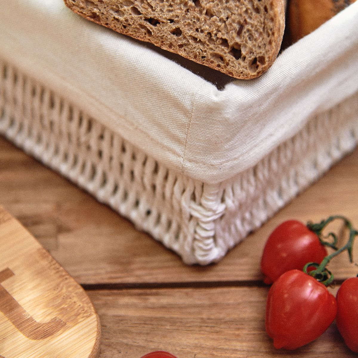 TUOMO kvadrātveida balts grozs 20x20 cm - N1 Home